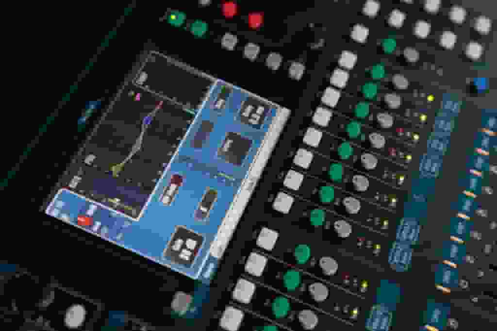 Allen & Heath Qu 16